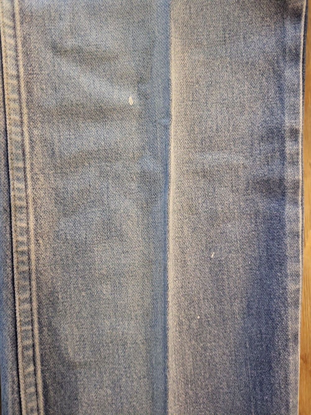 Vintage Wrangler Jeans – Made in USA – Light Wash, Size 31x34 - Picture 13 of 14